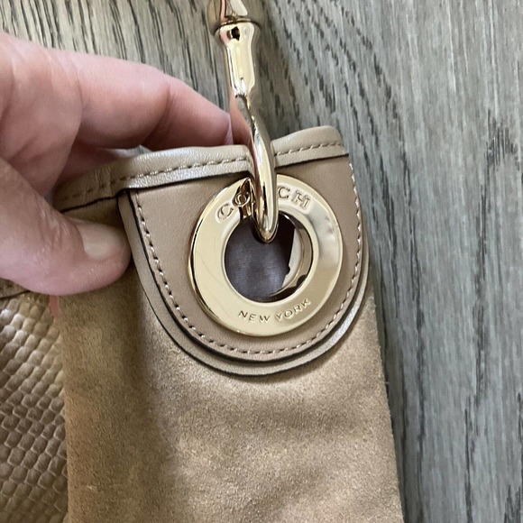 Coach F30963 Hadley Exotic Python Tan Leather Bag Tan Euc - Picture 2 of 12